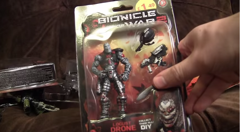 Illustration for article titled Counterfeit Gears Of War Toy Line Called "Bionicle Of War 2"